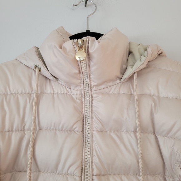 LAUNDRY BY SHELLI SEGAL Cream Beige Quilted Puffer Long Hooded Jacket - Picture 9 of 10
